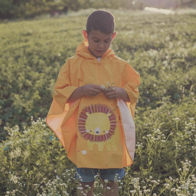 Poncho impermeabile giallo decorato con leone per bambini, facile da richiudere e da pulire